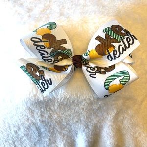 Girl lot of 3 hair bows.